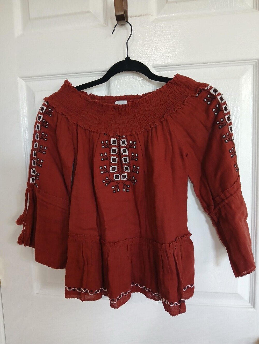 Saylor Rust Embroidered Off-Shoulder Peasant Top Boho Cotton Casual Cottage